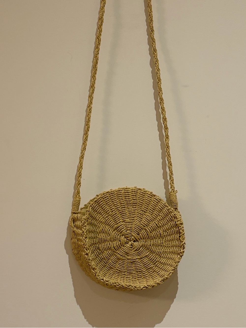 Woven Round Crossbody Bag in Natural Straw